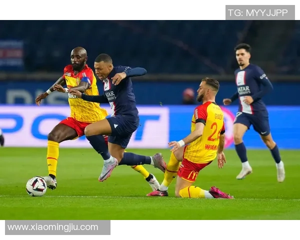 朗斯与索肖的精彩对决揭示法甲新赛季的竞争格局与球队实力分析