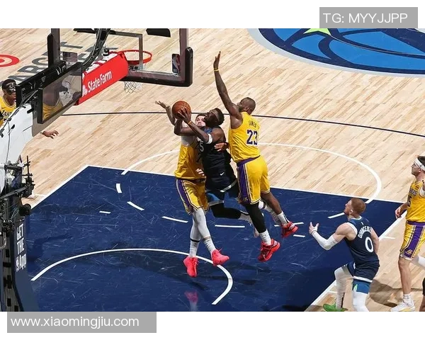 虎扑23对24精彩对决回顾赛场瞬间与球员表现全解析 虎扑23对24精彩对决回顾赛场瞬间与球员表现全解析